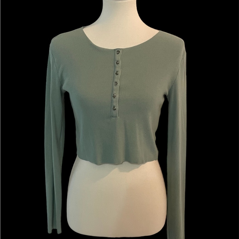 Forever‎ 21 * ribbed green crop top * long sleeve * size small